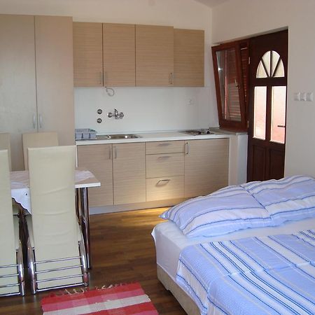 Apartments Josip Pinezići Εξωτερικό φωτογραφία