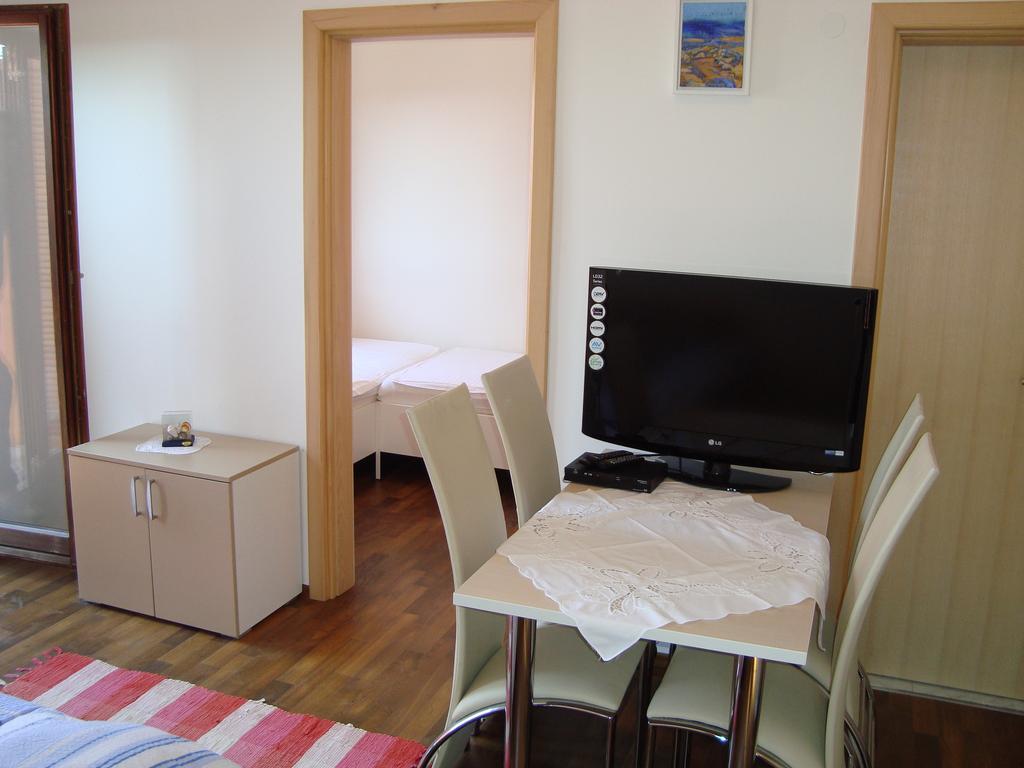 Apartments Josip Pinezići Εξωτερικό φωτογραφία